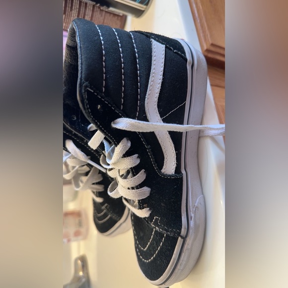 Vans - Picture 8 of 8